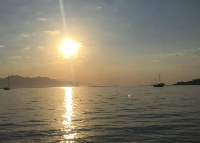 Canvas Tent Near The Agean Sea Οργανωμένο κάμπινγκ